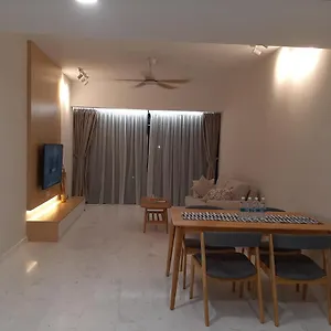  Apartment Crystal Suites At Eaton Klcc
