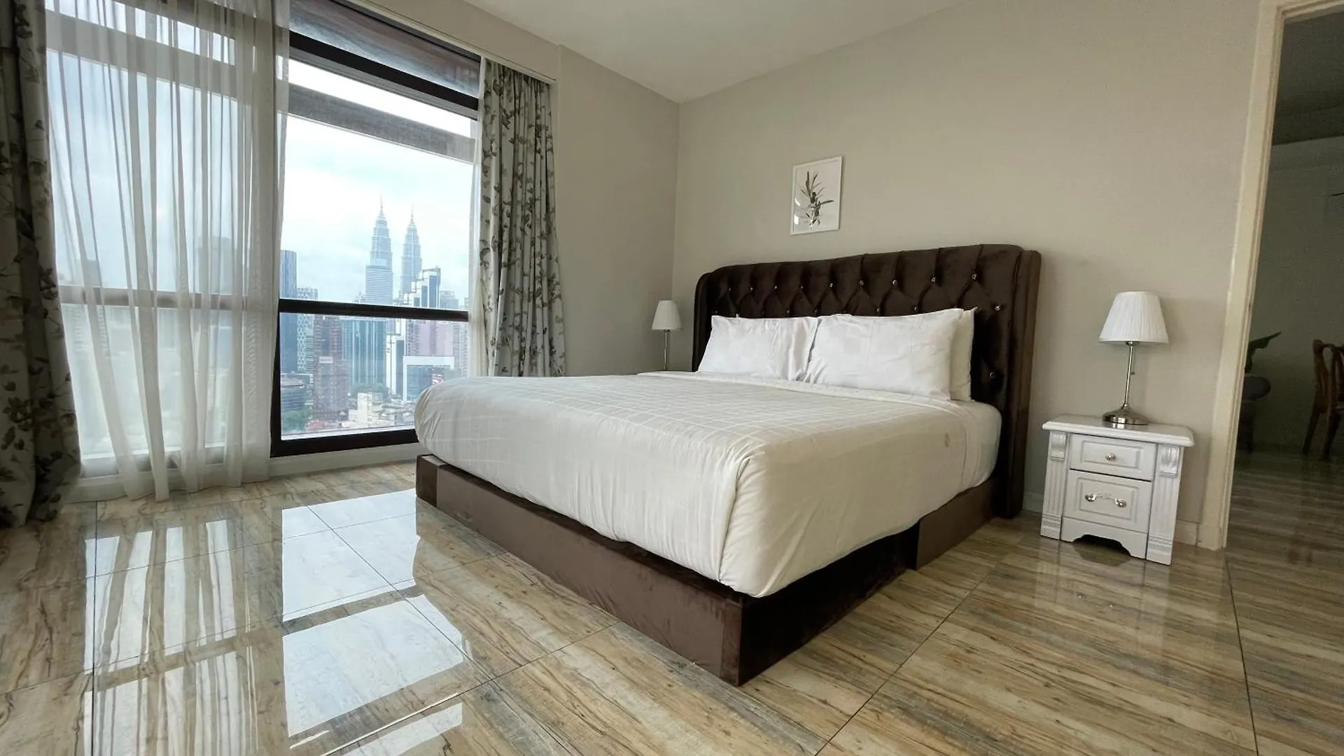 Kl Marigold Suite Times Square Kuala Lumpur